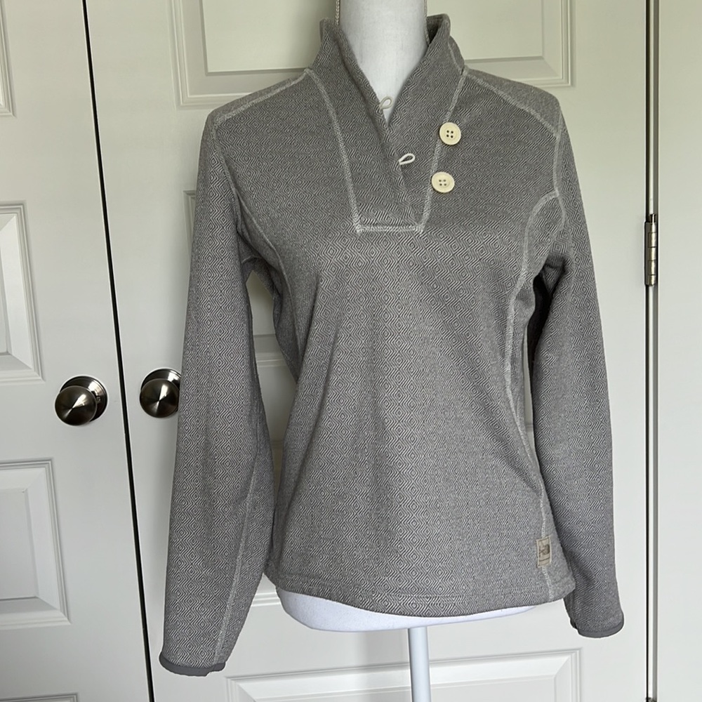 Women’s North Face Pullover